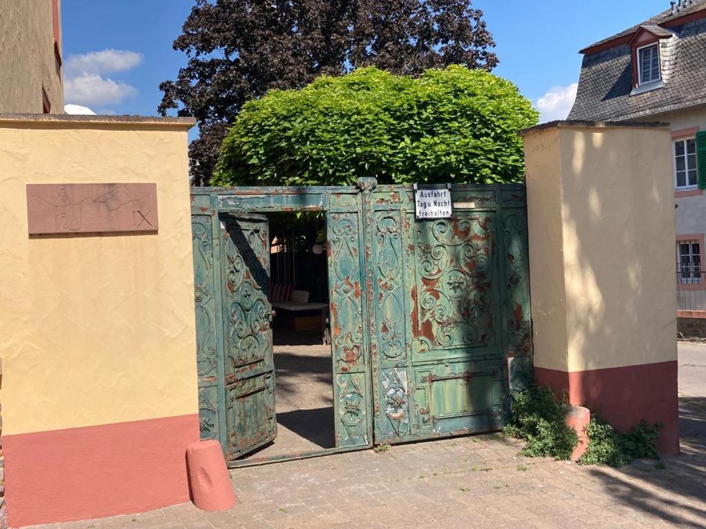 Wohnen Am Dom Appartement Geisenheim Buitenkant foto