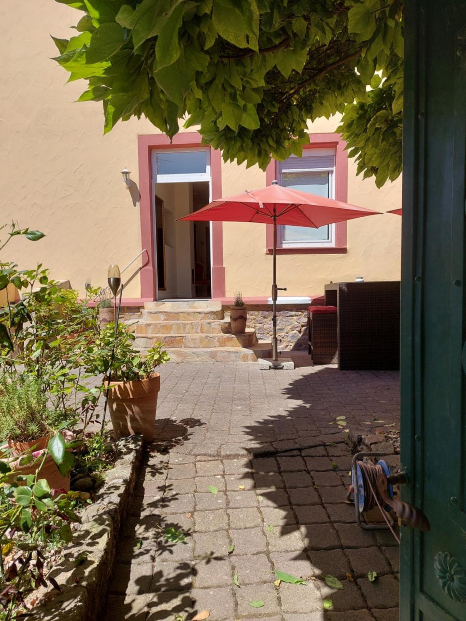 Wohnen Am Dom Appartement Geisenheim Buitenkant foto